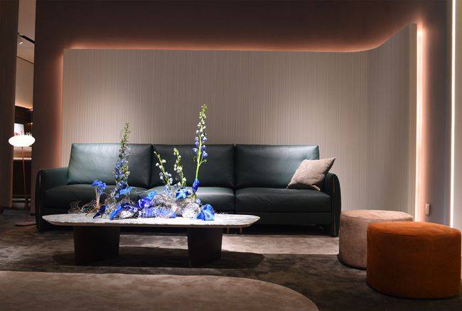 作为宸林家居旗下高端现代家具品牌,和信国际是一家源于对行业现状