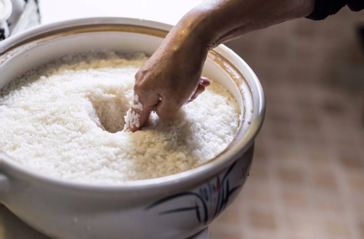 教你在家自制米酒口感甘甜清香做法简单不容易变质