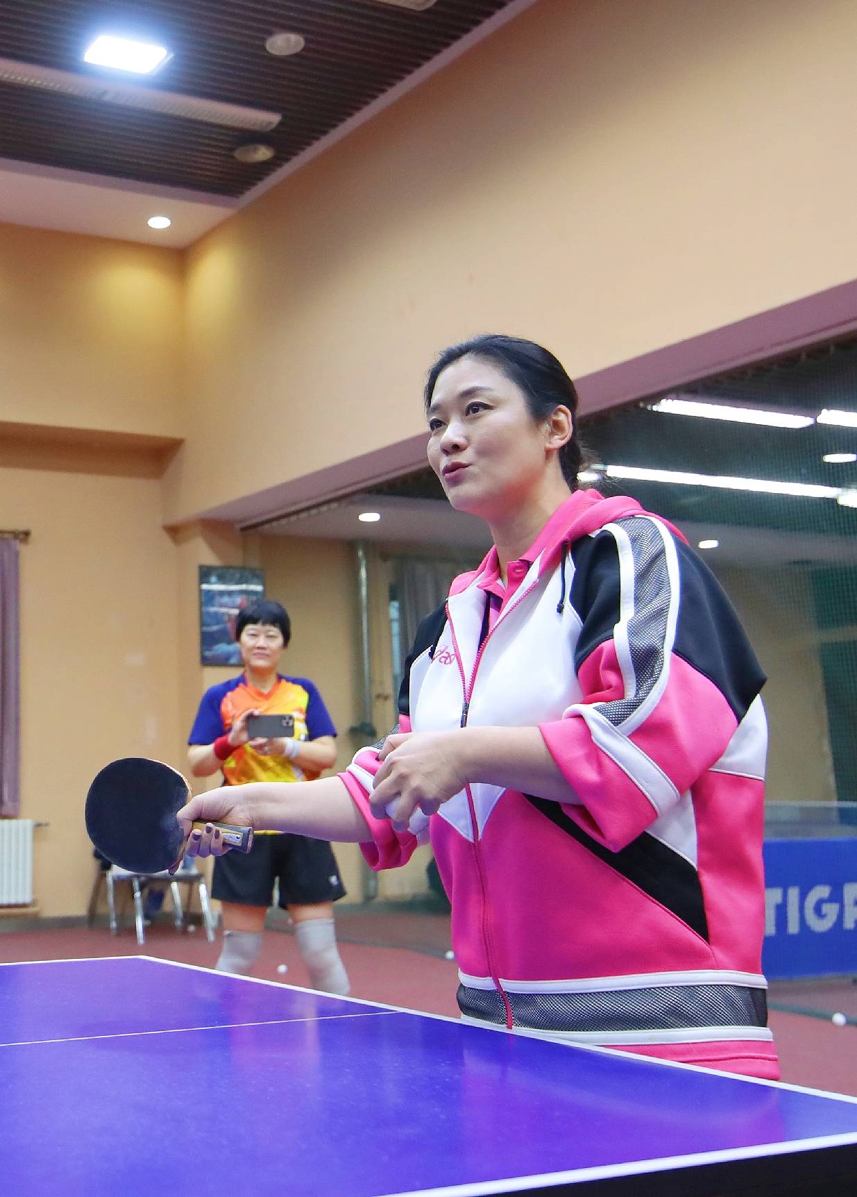 1/ 12 曾先后七次获得乒乓球世界冠军的刘伟现为北京大学体教部副教授