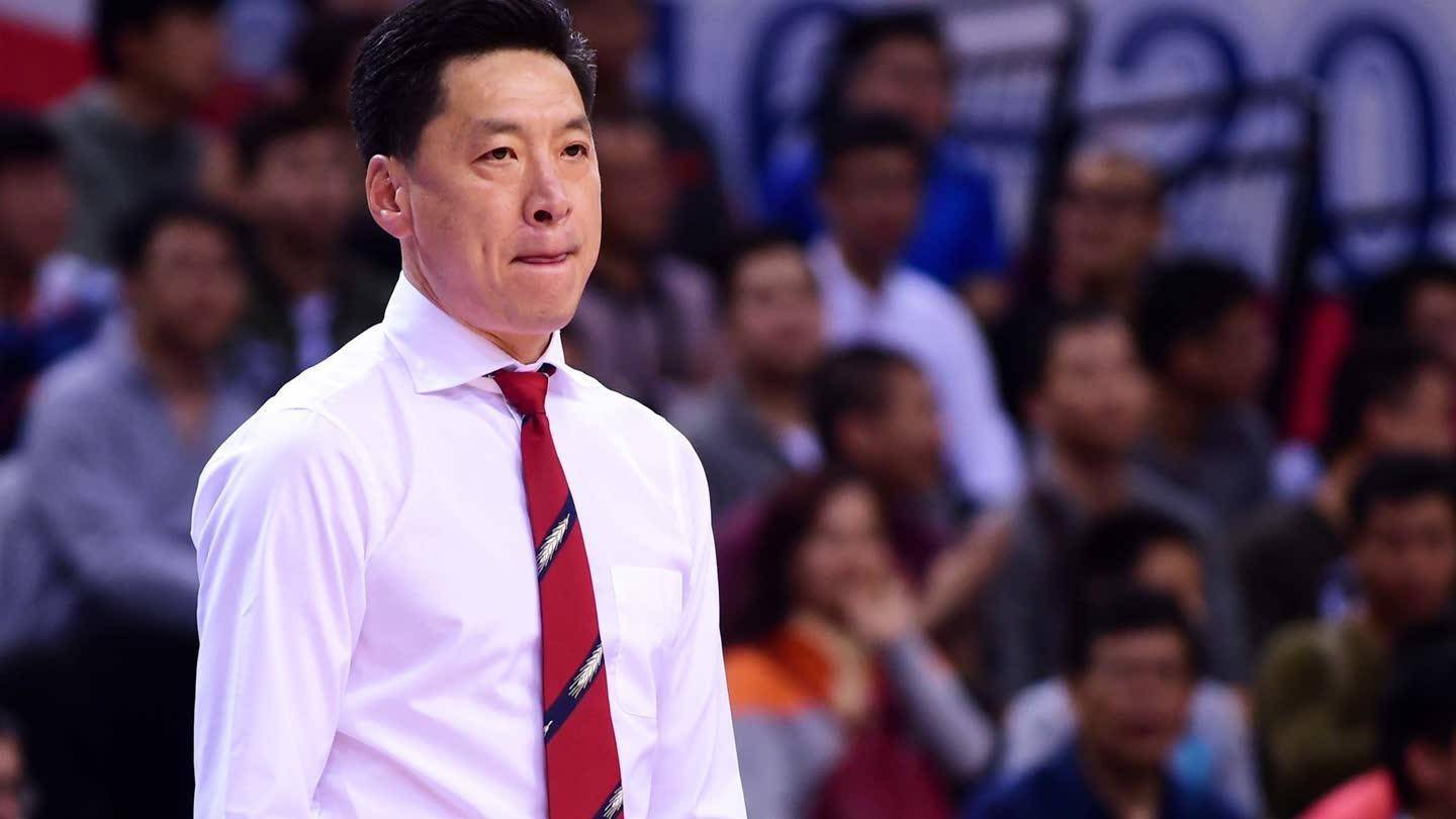 近7战6负,他本是离下课传闻最远的主教练,为何突然退居二线