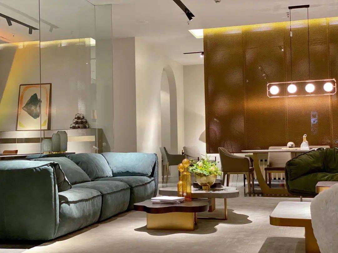 大牌提前看黛柏睿坚守原创25载时尚艺术演绎极致轻奢