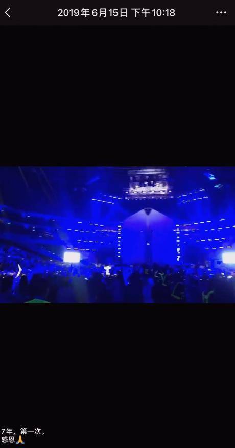 情感状态确认单身,对粉丝感恩,黄子韬七年朋友圈首次对外公开_手机