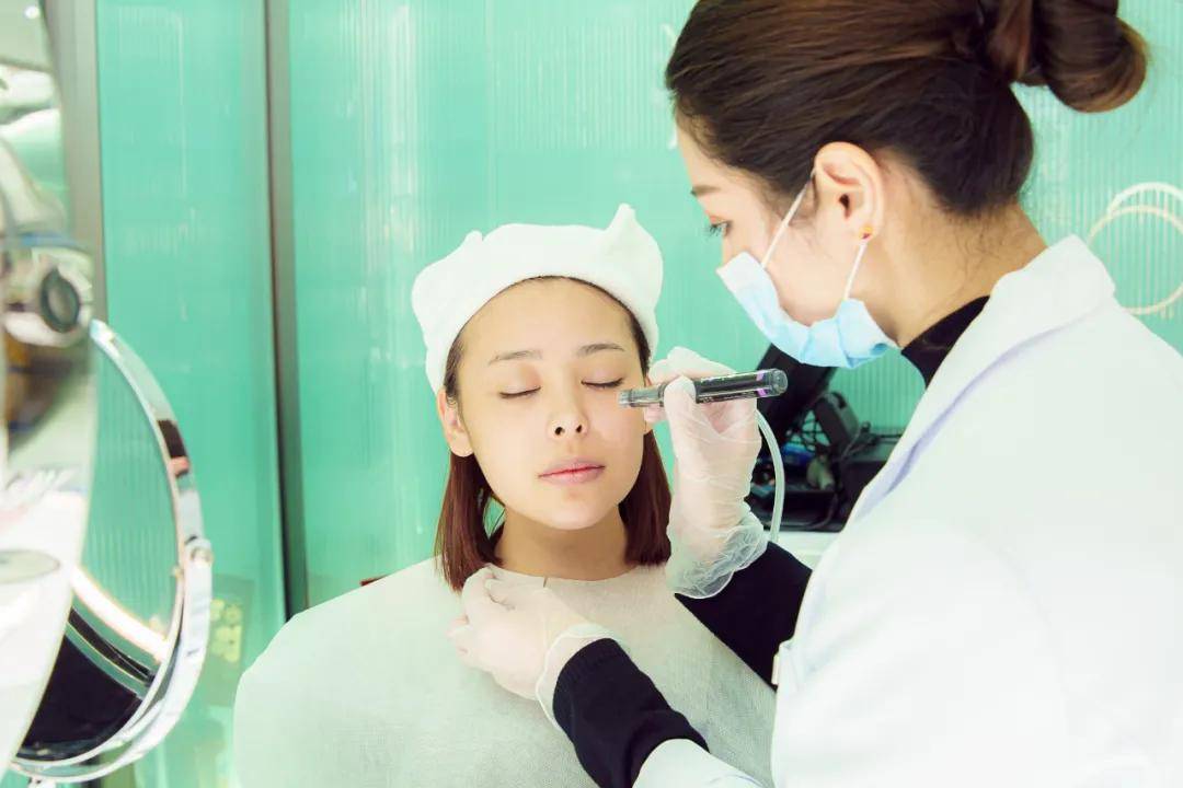 刷屏预警你的护肤专家来了宝藏品牌让你站稳冬日c位