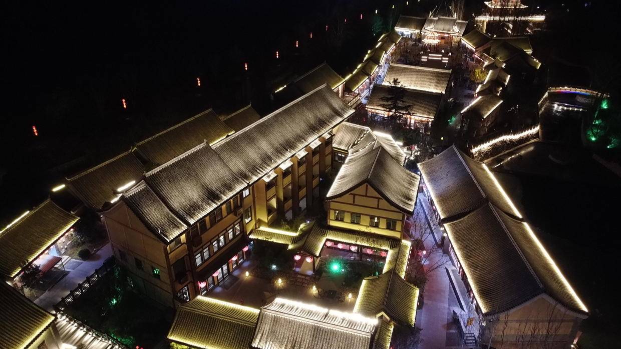 原创工作是工作,生活是生活丨河北石家庄西部长青德明古镇夜景欣赏