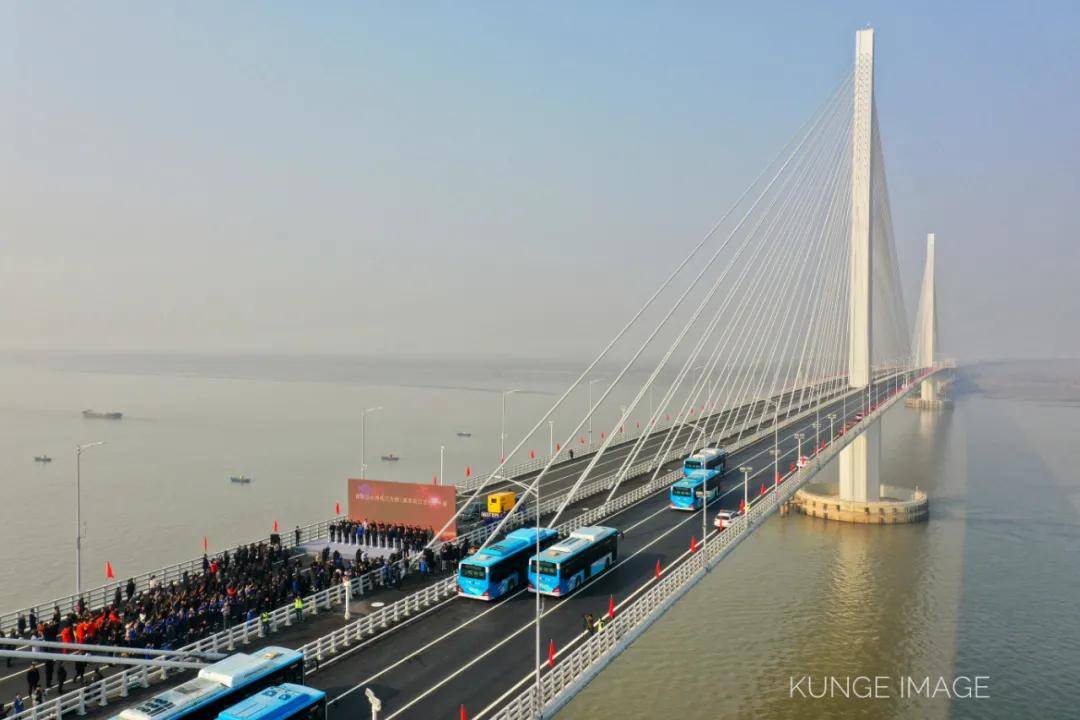 长江五桥今天正式通车影响江北楼市格局