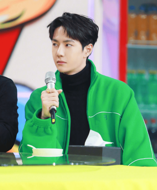 原创王一博天天秀场帅气值超标随便一穿就是画报