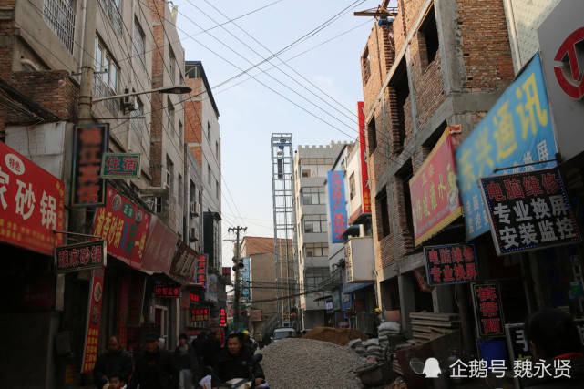 西安曲江三兆村村民纷纷加盖为拆迁做准备