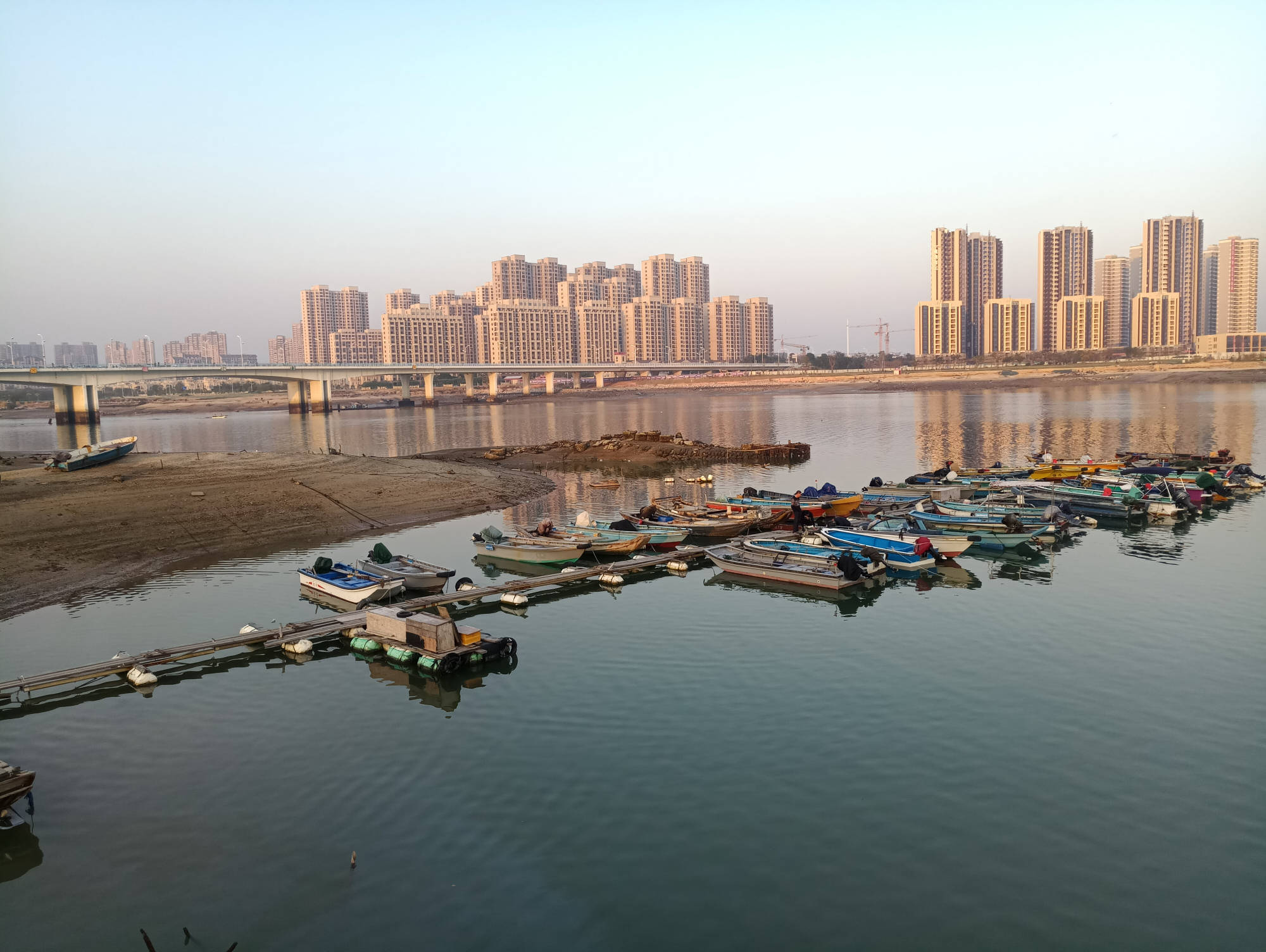 厦门同安区丙洲岛,一个适合赶海的地方,沿海渔村一半传统一半现代