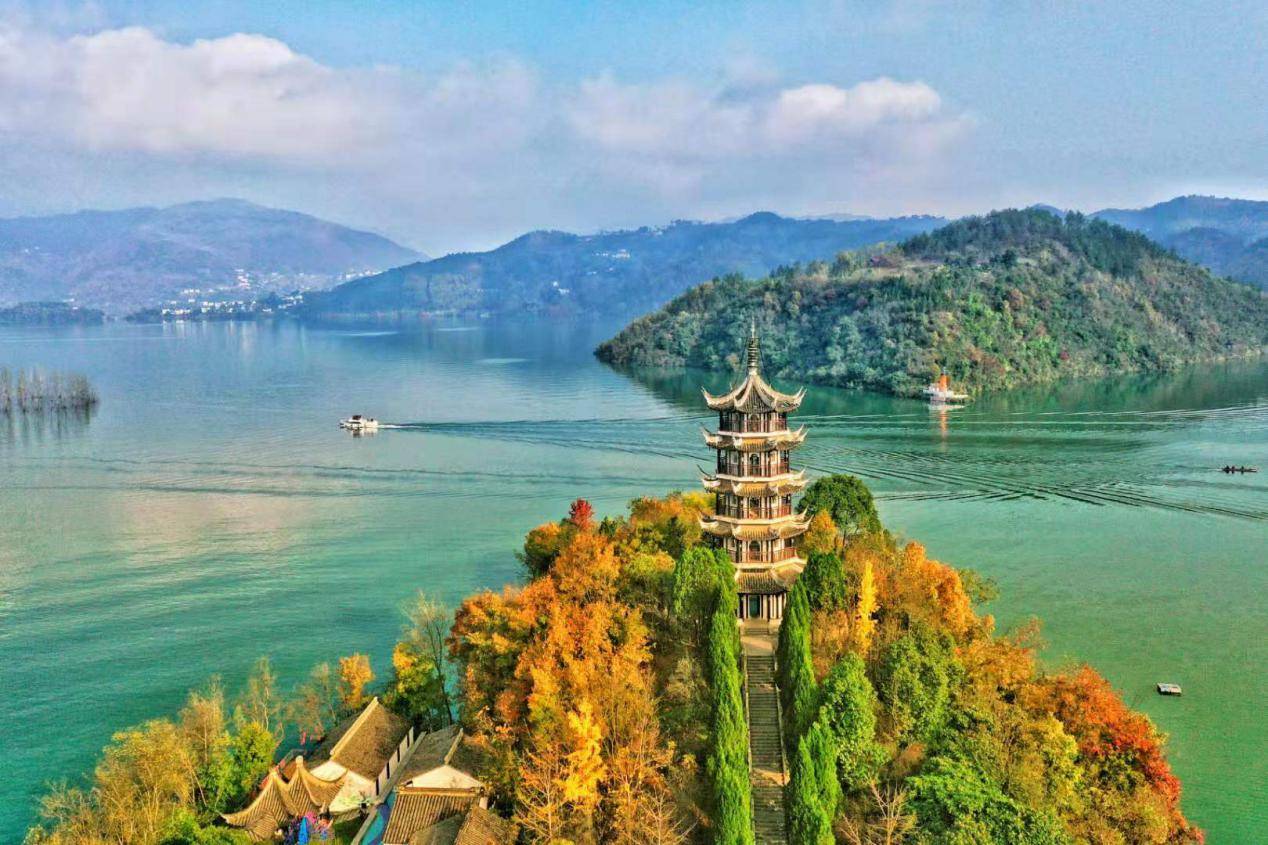 乘坐瀛湖旅游专列来一次说走就走的冬日旅行