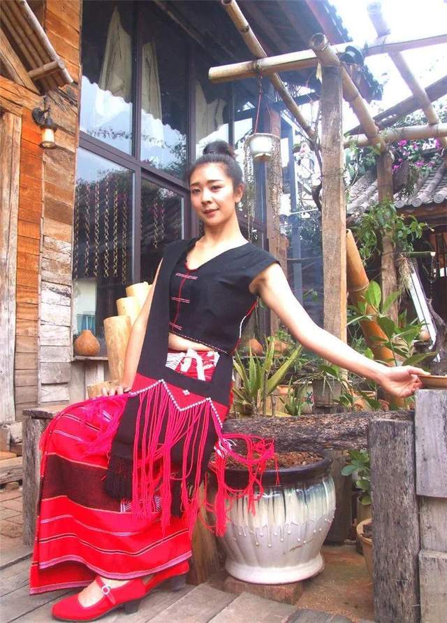 佤装服饰秀 你见过吗?