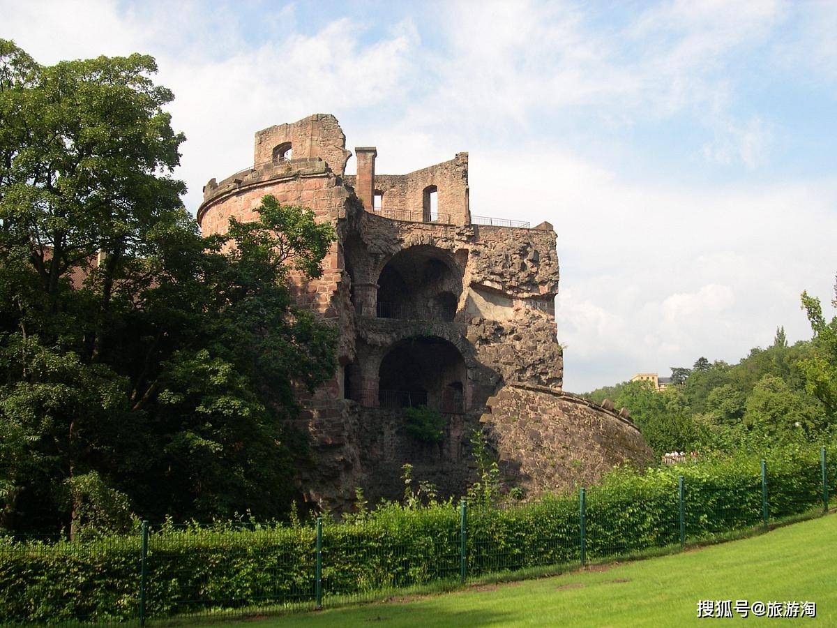 欧洲中世纪城堡真的如童话浪漫吗？内部肮脏超乎你的想象