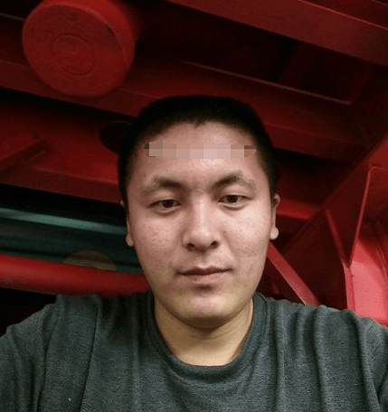 原创高低眉大小眼,情绪易变不稳定,内心多纠结,事业格局大不开