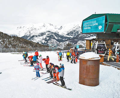 安道尔滑雪胜地重新开放