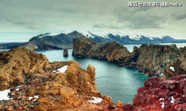 南极曾被火山掩埋的岛，岛上竟然有温泉，还是世界上最大的企鹅栖息地