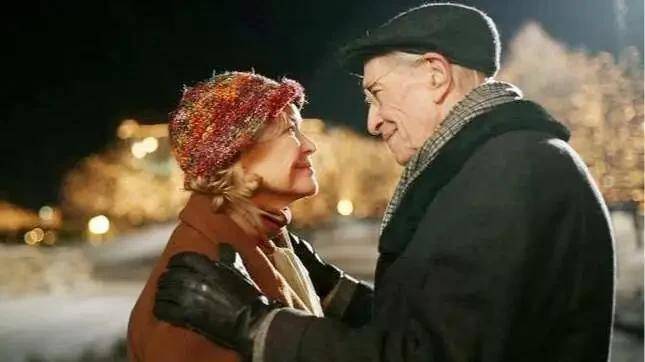 但结局都是美好的,而在生活中的黄昏恋,远比电视连续剧更加现实和复杂