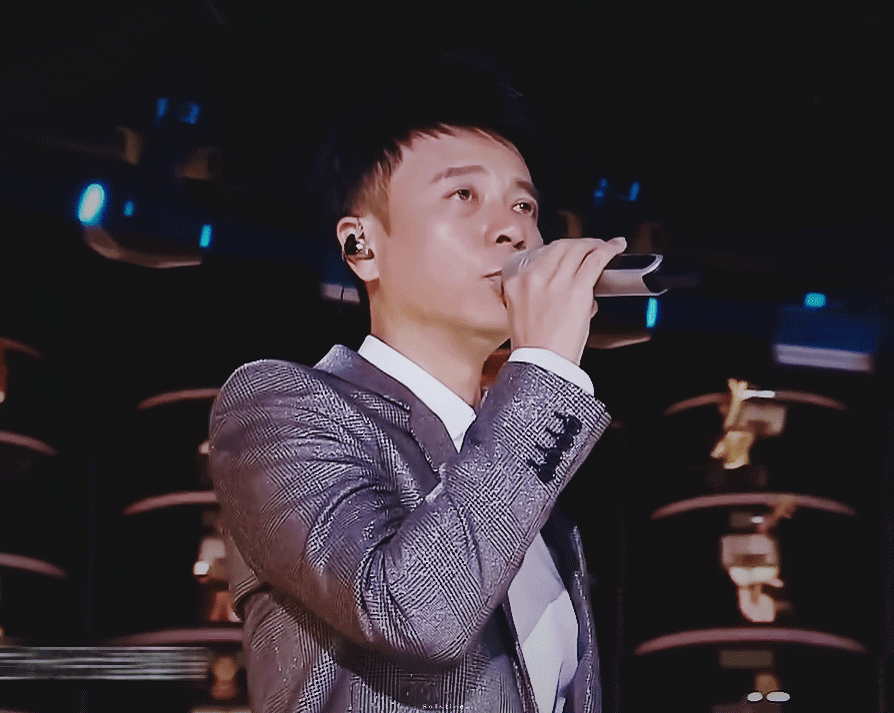 原创蒙面唱将:"大熊猫猜猜"是李克勤没想到,《你最珍贵》经典!