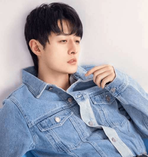 原创26岁才出道的他原来还藏着这么多有趣的经历学历也让人很意外