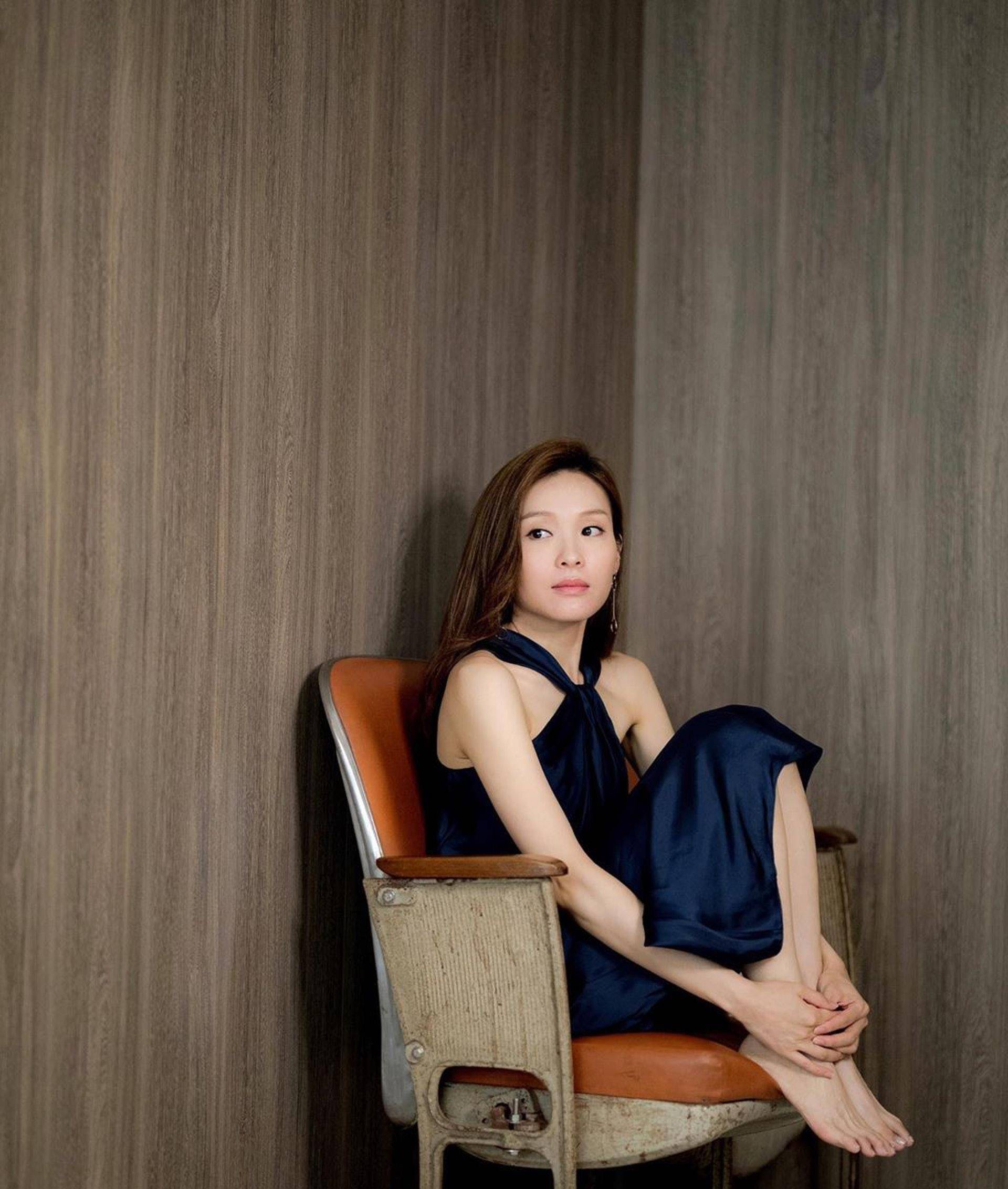 原创李佳芯与拍拖六年男友被爆分手复出的她能否重夺花旦之位