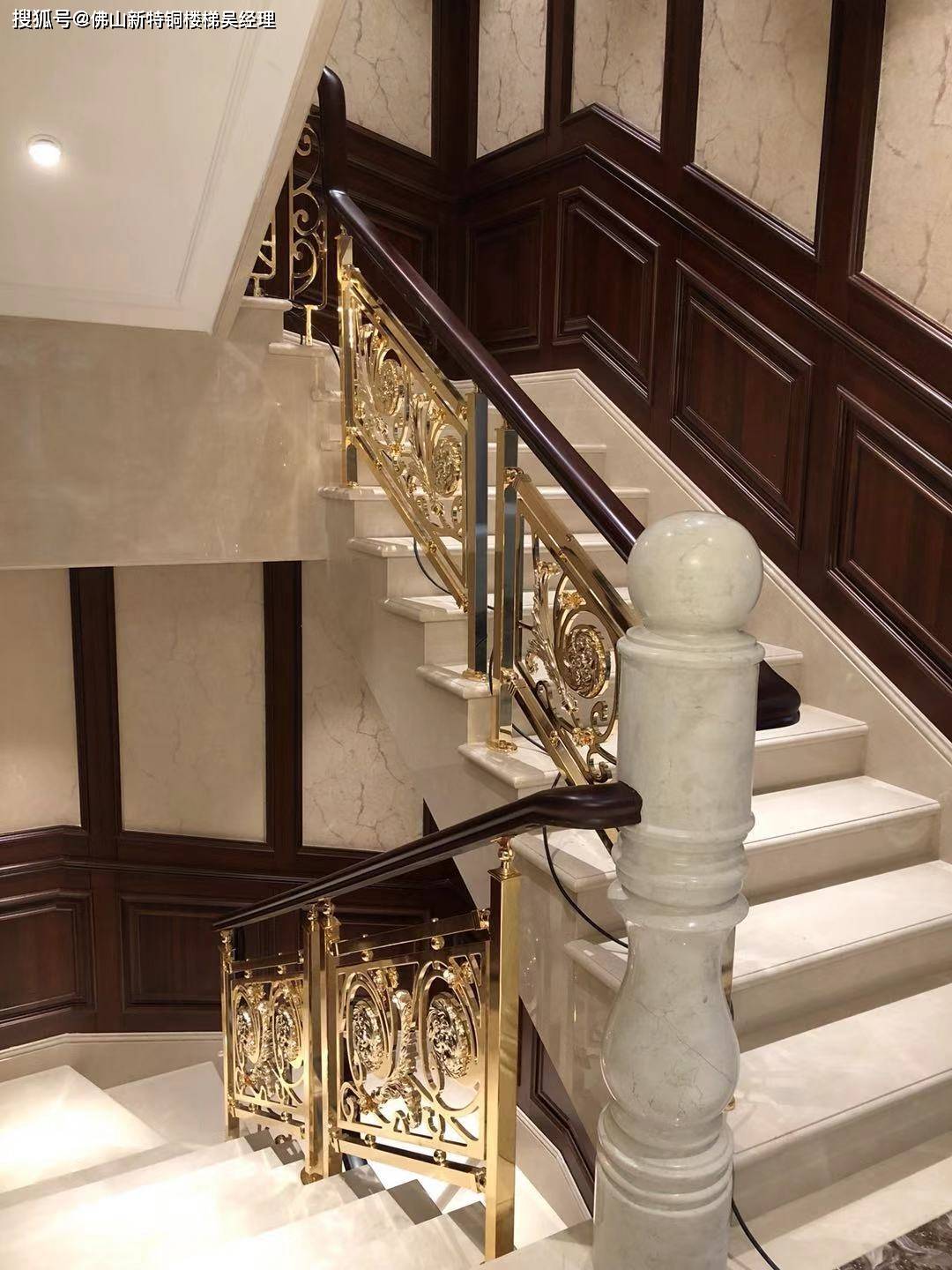 霸气侧漏!别墅里的纯铜雕刻楼梯扶手