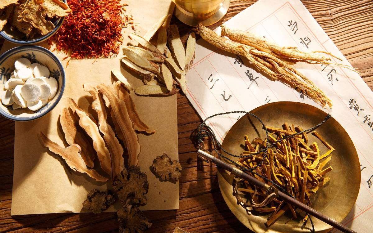 吃中药能改善鸡皮肤吗(鸡皮肤涂什么药可以缓解)