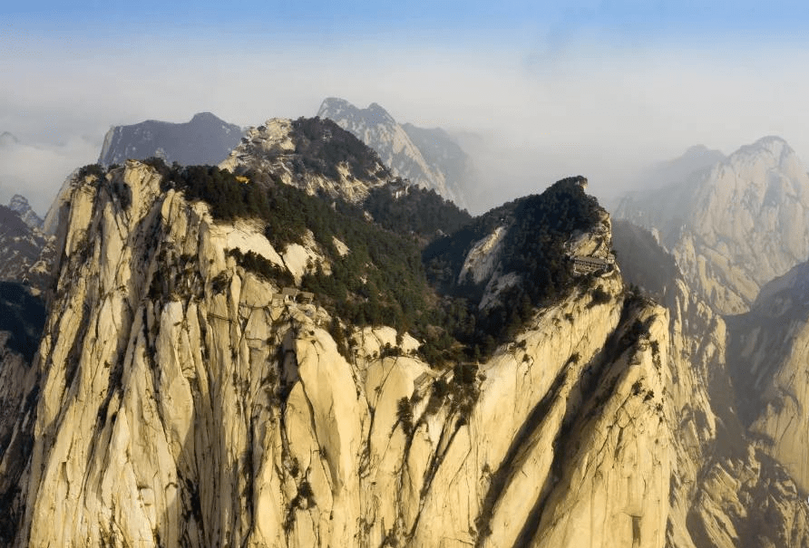 华山北峰一峰独秀犹若云台