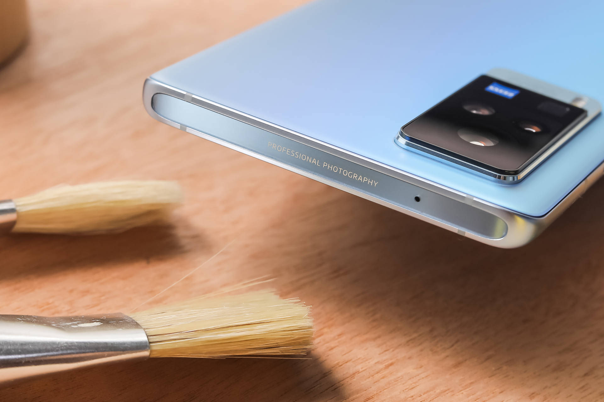 除了出众的外观设计,vivo x60 pro在系统与性能等方面的表现也有巨大