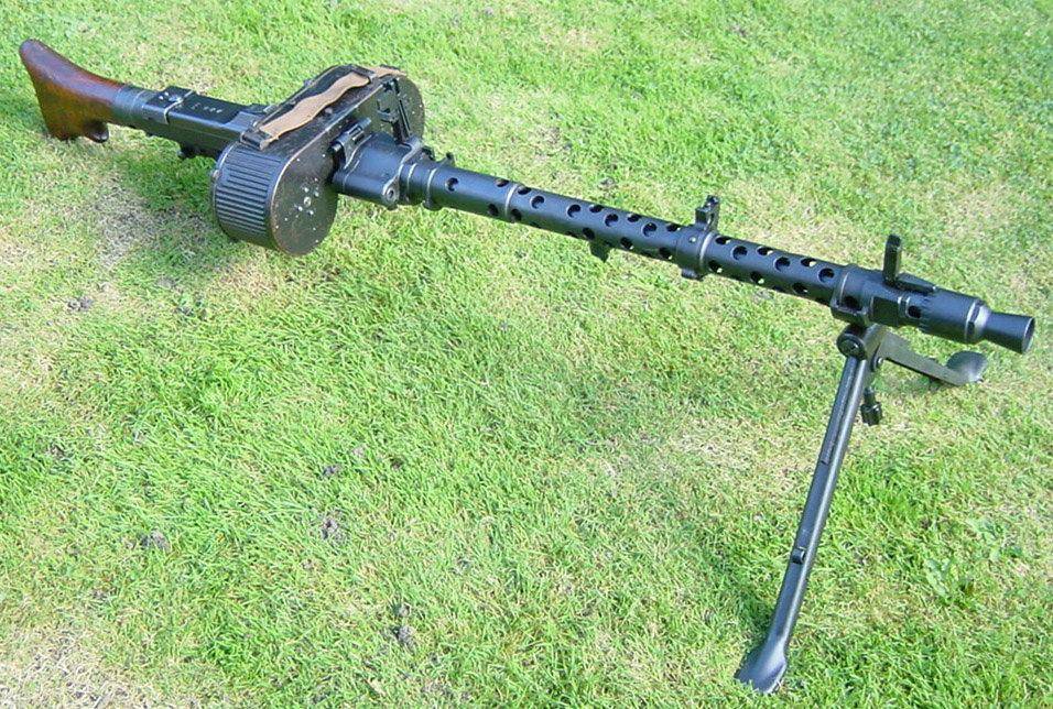 二战德军全部采用通用机枪,究竟是对是错?未能与盟军拉开差距