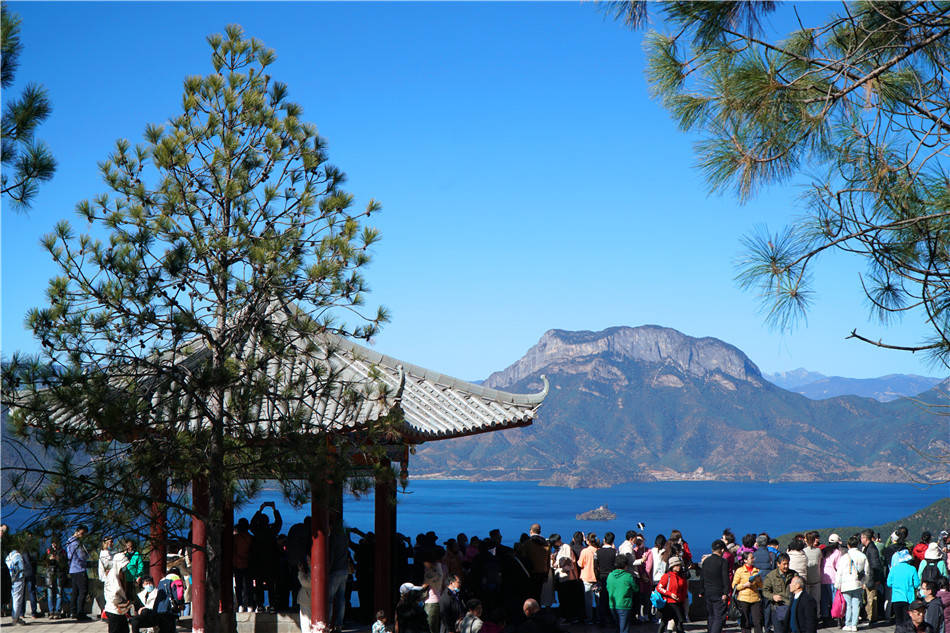 滇西行：丽江，庄重神圣、可敬可亲之泸沽湖