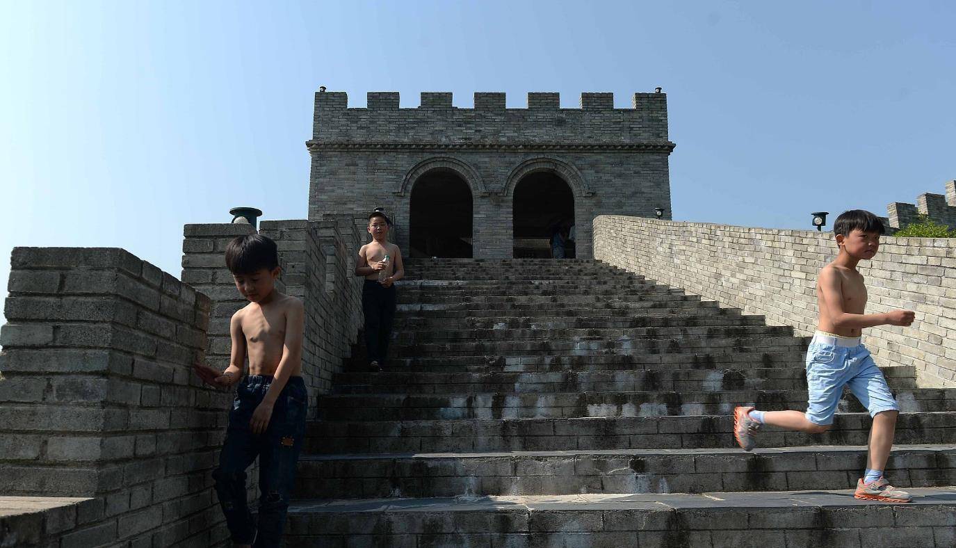 江西耗资1亿修建山寨长城，怪石岭叫板八达岭惊呆北京人