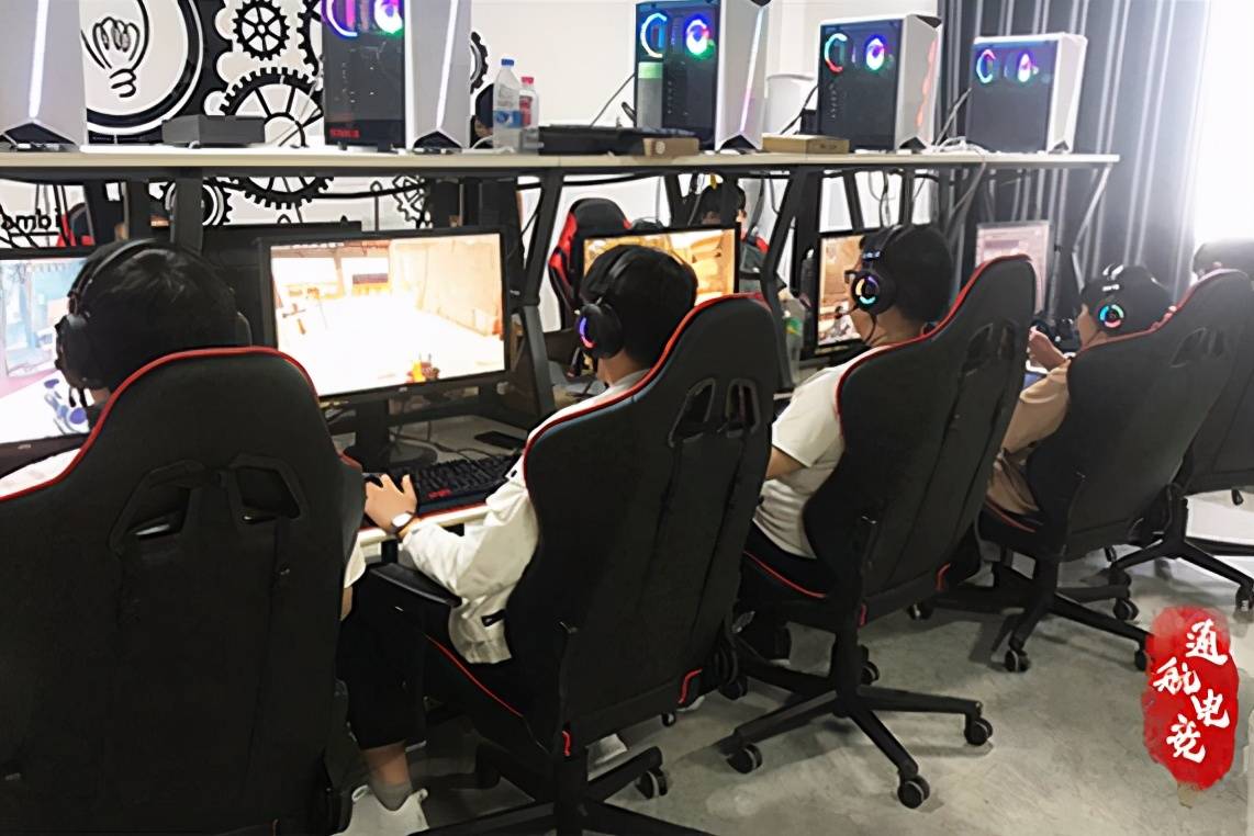 河南郑州通航电竞:成为电子竞技职业选手要有哪些条件_训练