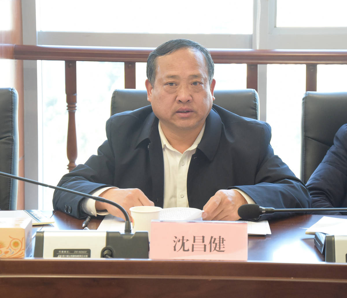 熊春明征求驻常人大代表意见