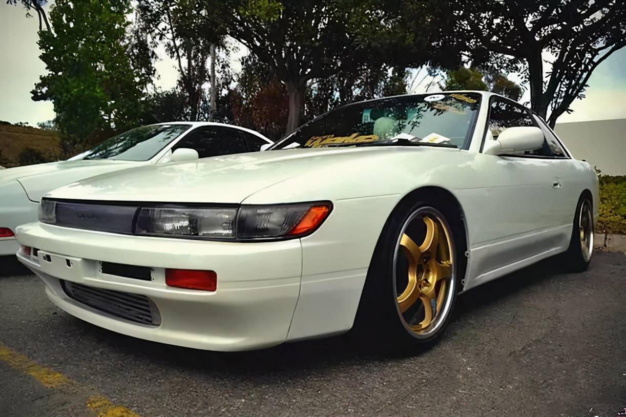 話又說回來,s13,s14,s15,180sx,240sx 你更喜歡哪一款呢?