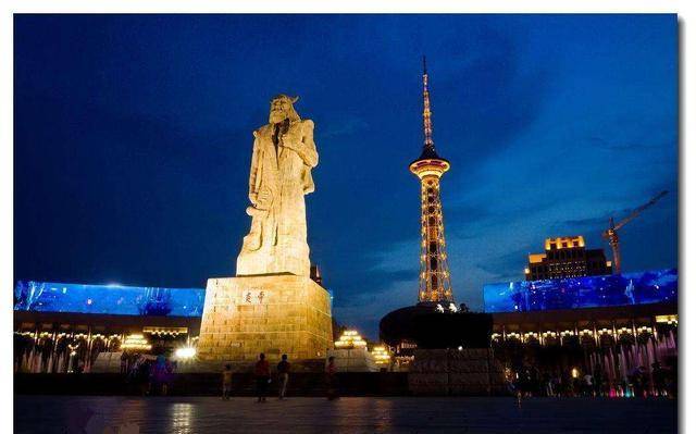 湘潭人均gdp为什么高_湘潭大学(2)