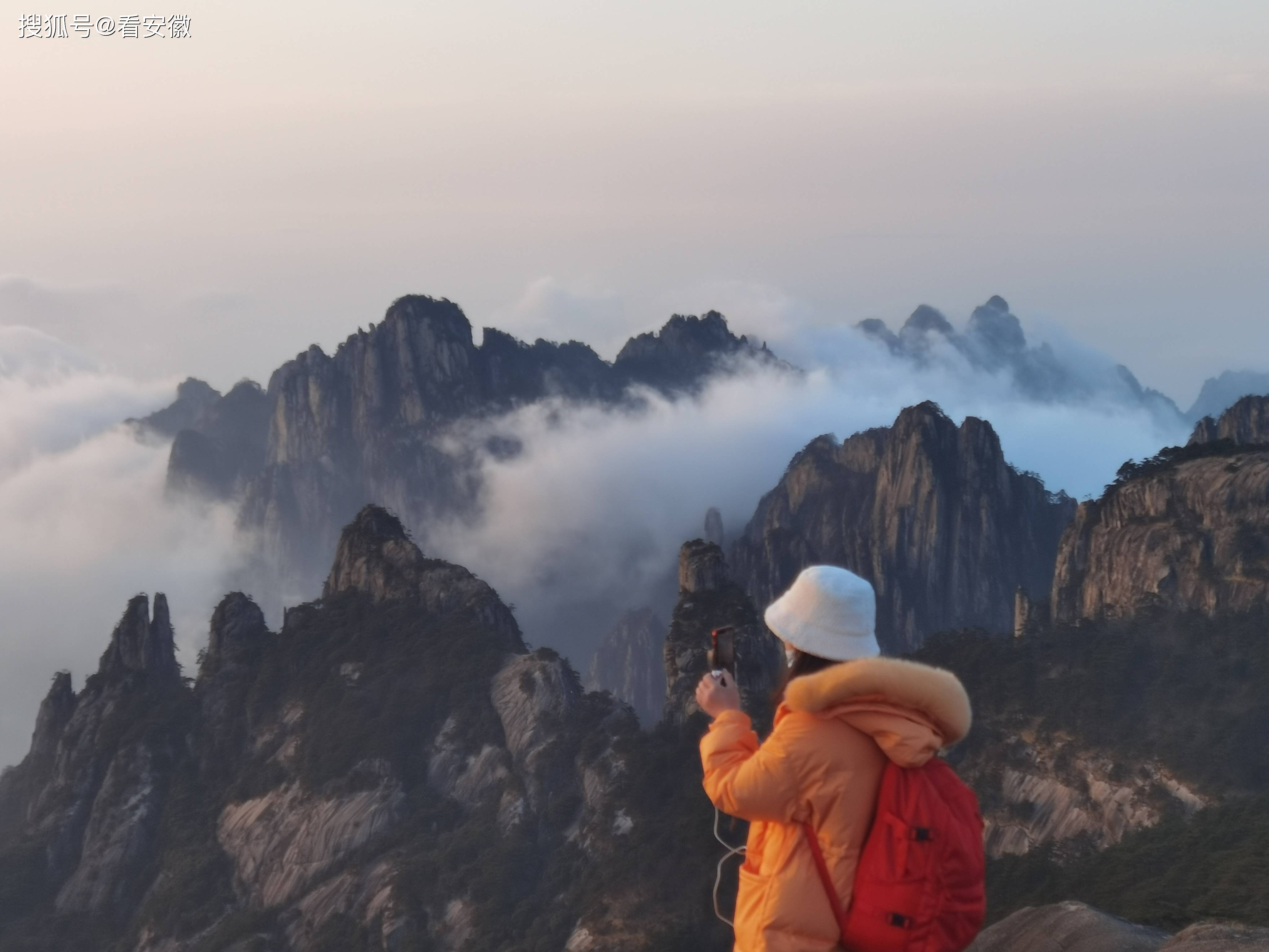 黄山的gdp给了谁_登黄山喜看日出,访徽州漫走村落 2 黄山游记(2)