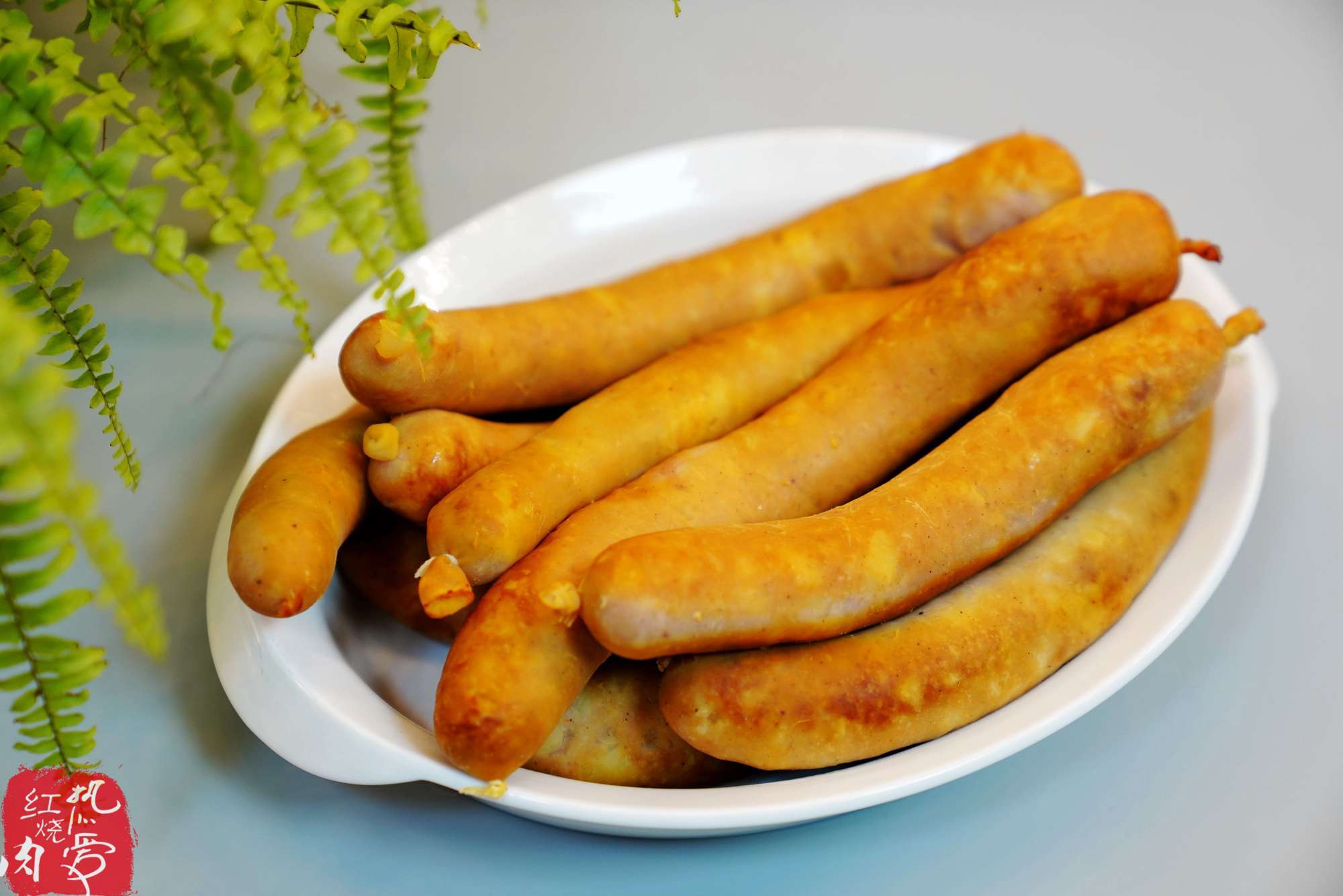 东北有名的哈尔滨红肠，蒜香浓郁口感嫩，咱在家也能做一点也不难_搜狐网