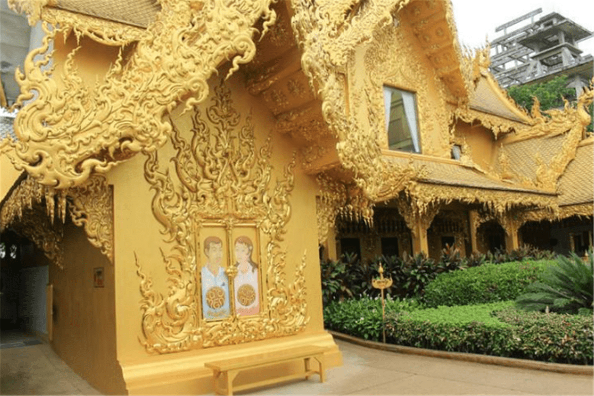 泰国最奢华的黄金厕所，位于清莱著名的寺庙里，中国游客不敢用