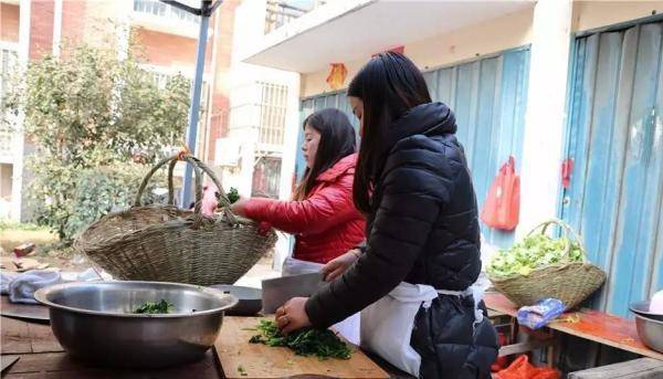 成语一表什么俗_成语故事图片(3)
