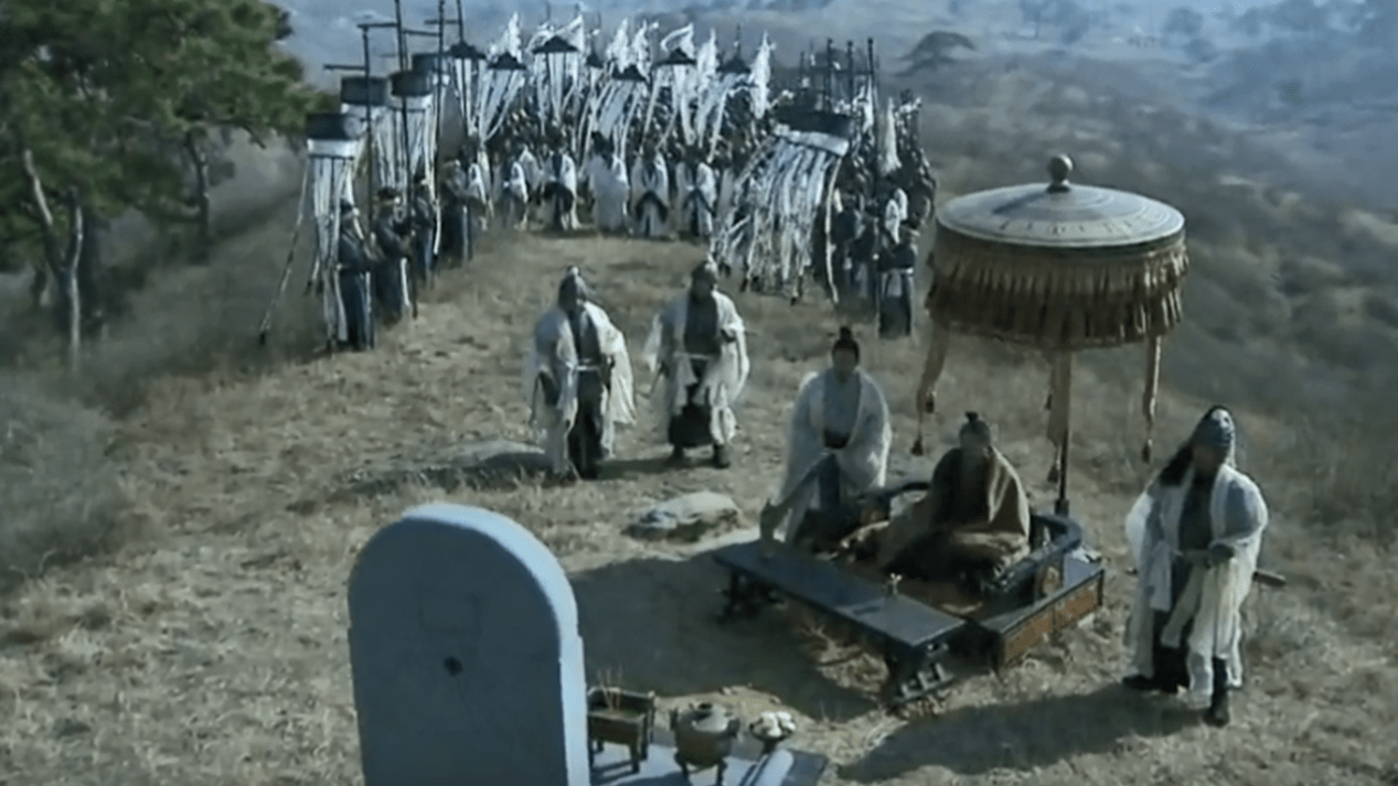 关羽败走麦城仅仅是因为大意曹操对着关羽墓碑讲出实话