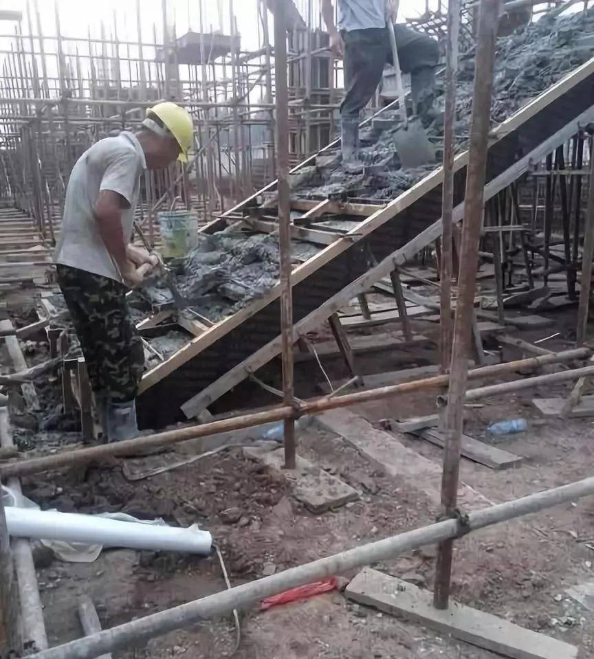 在工地在钢筋工木工打灰的架子工你认为哪个最累