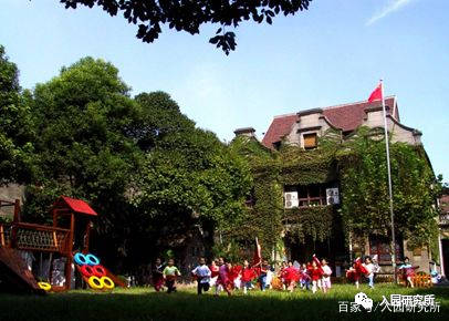 16,瑞金一路幼儿园中班开始会有外教,性价比也是超高的!