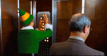 图片[1]-GIF搞笑段子：哥们，你这样按电梯，是要被打的。-妖次元