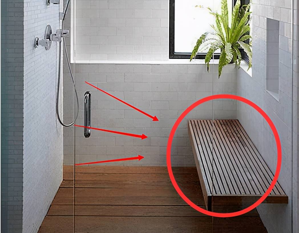 越来越多人喜欢把淋浴房设计成坐着洗澡,太聪明了,好用又潮流