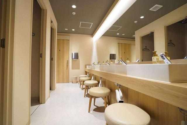 日本“胶囊酒店”，为何年轻人喜欢住？驴友：方便又私密！