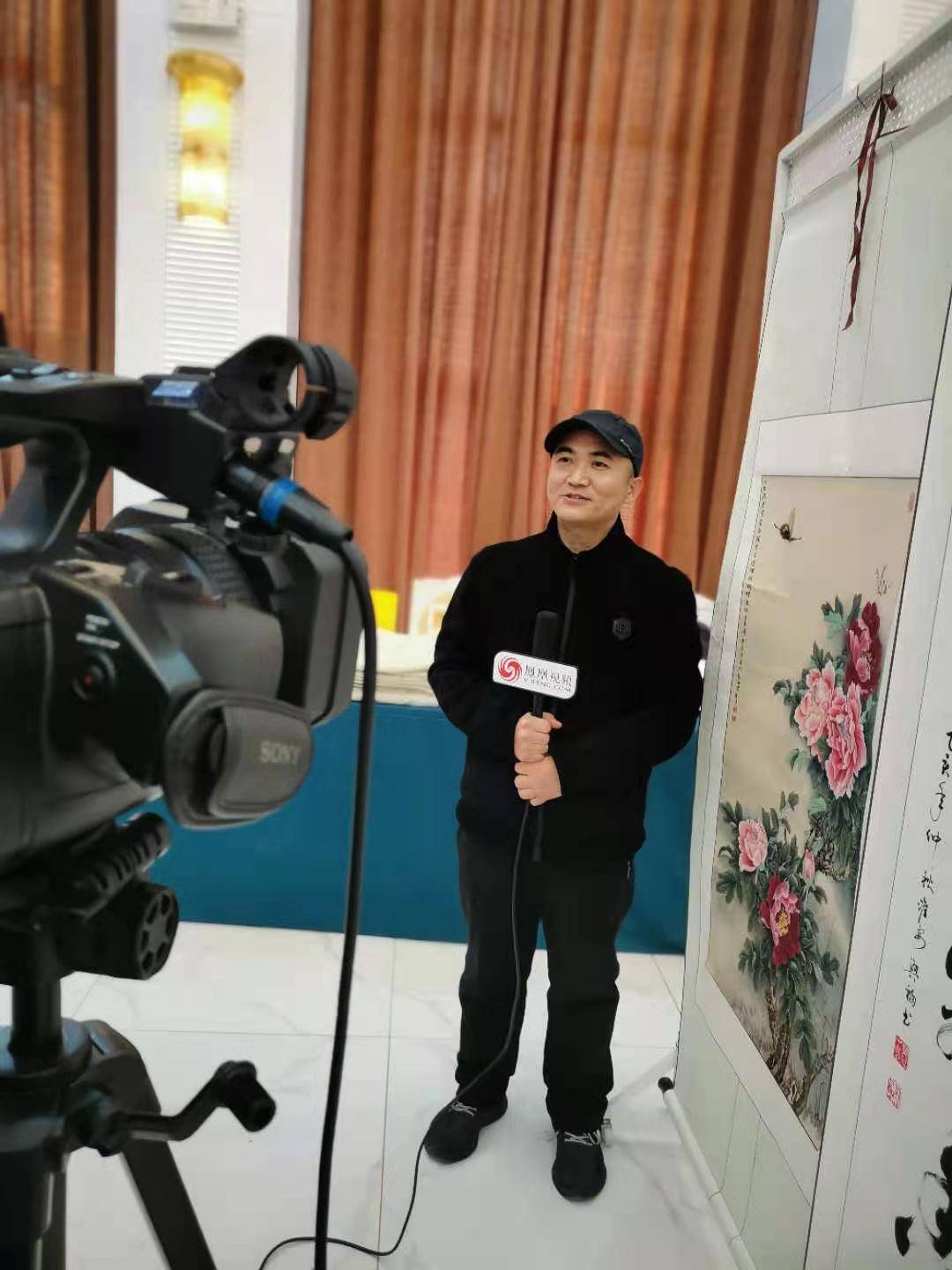 名家艺术联盟侯泓良作品被企业高价订购,驻华大使馆亲选国礼收藏