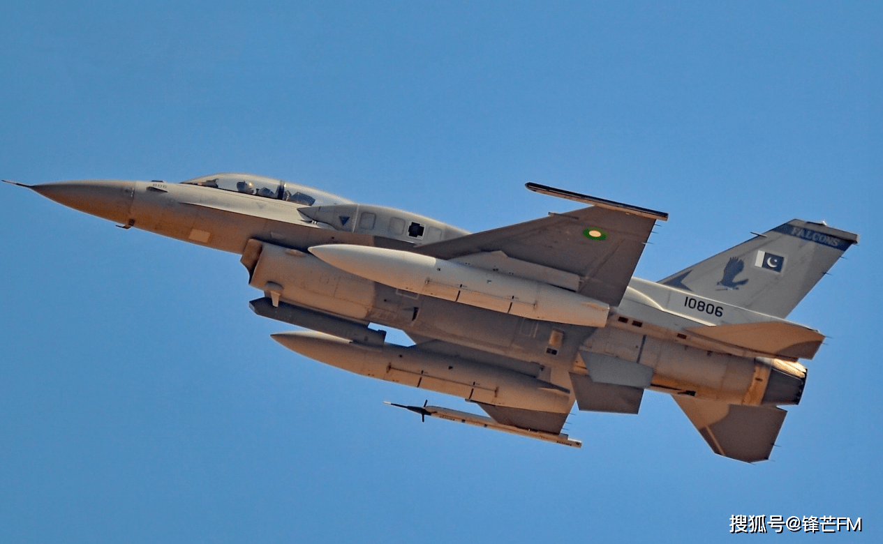 原创枭龙小f16的称号不是白来的不仅空战出色对地攻击能力也不俗