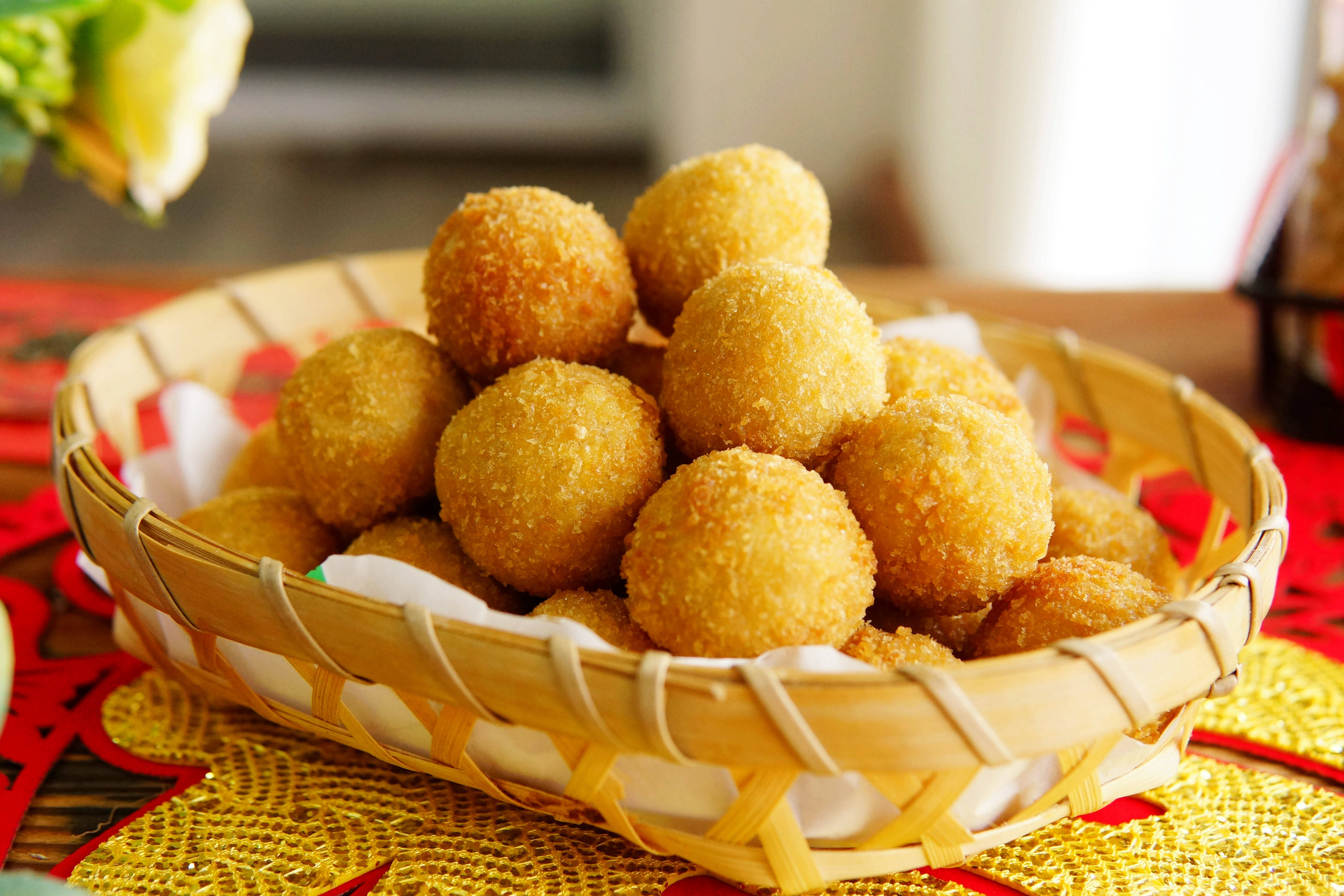 原创一到过年,我家总用它炸丸子,酥软解馋,久放不硬,待客受欢迎