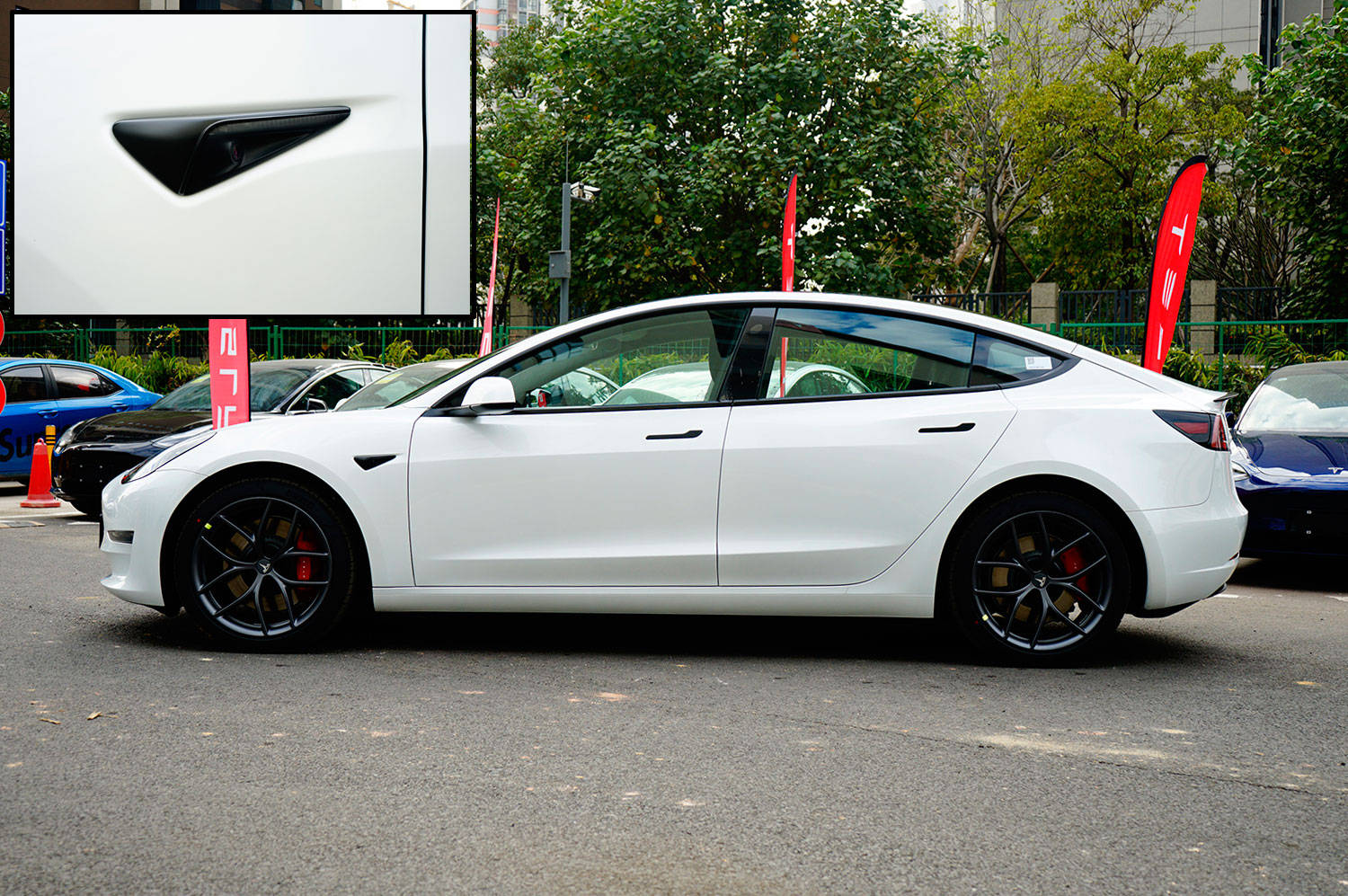 黑化装饰显年轻内饰优化更精致新款model3实拍简评