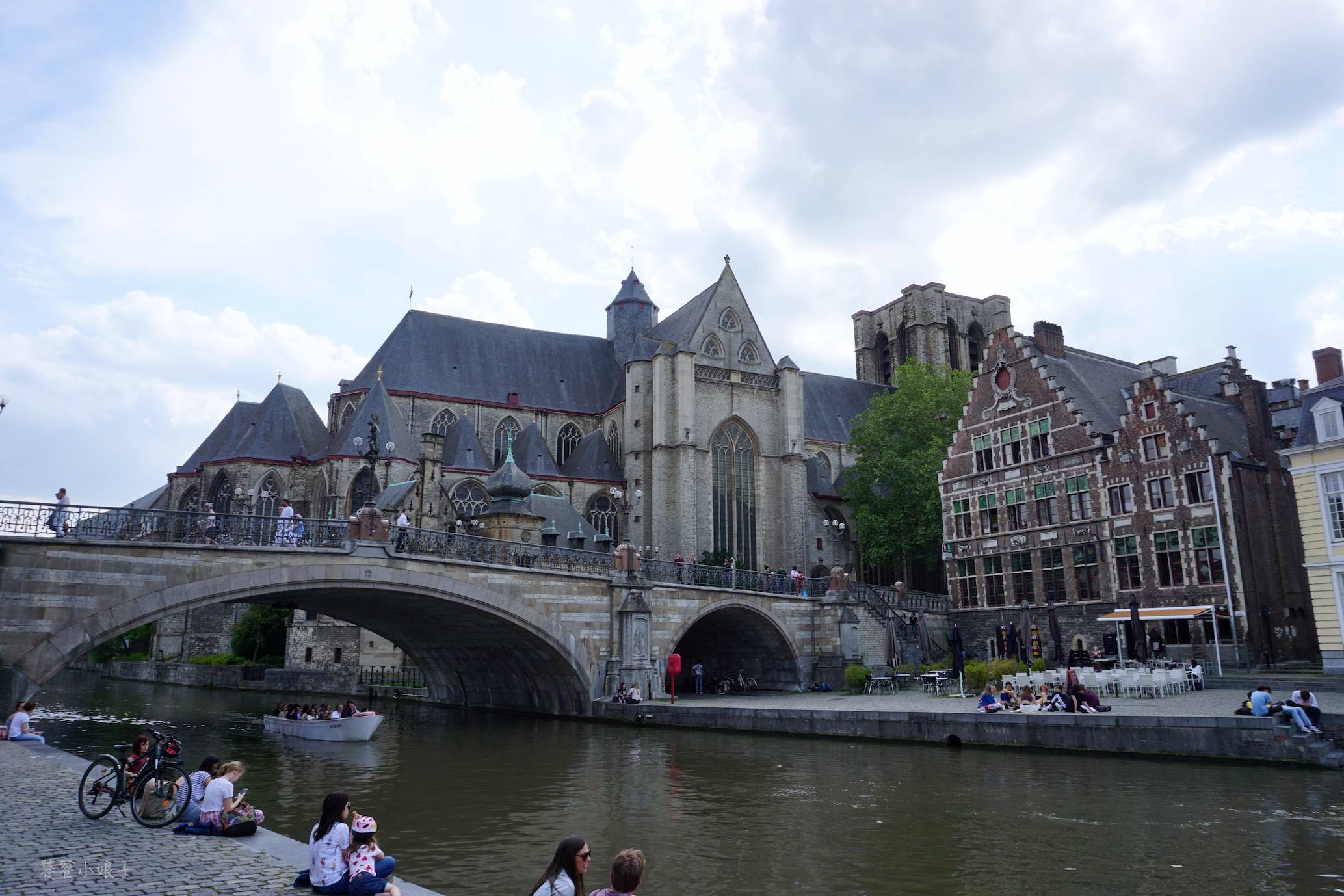 使根特成了欧洲大陆上第一个工业化城市,成了欧洲大陆的"曼彻斯特",这