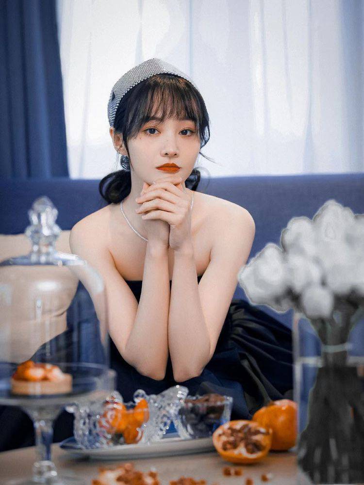 郑爽依旧没提及两个孩子,华鼎奖取消郑爽荣誉称号,称蔑视生命!