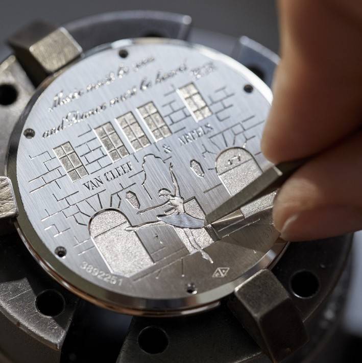 �����ƻ�����ű�ʱ����ʱ����ռ��Ϻ���Ļ